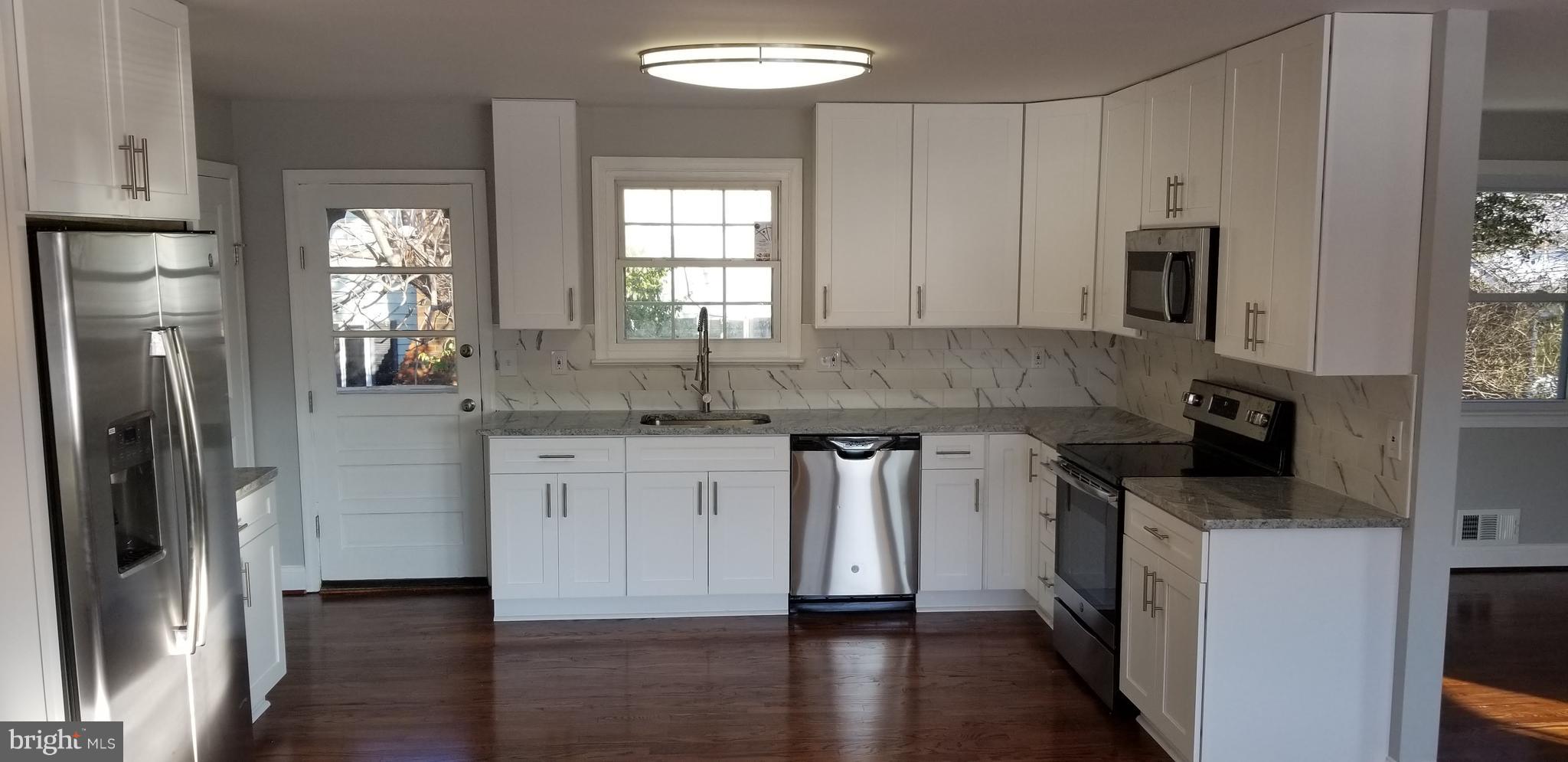 10903 Inwood Avenue Silver Spring, MD 20902 - Photo 5 of 28 Gallery Image 5