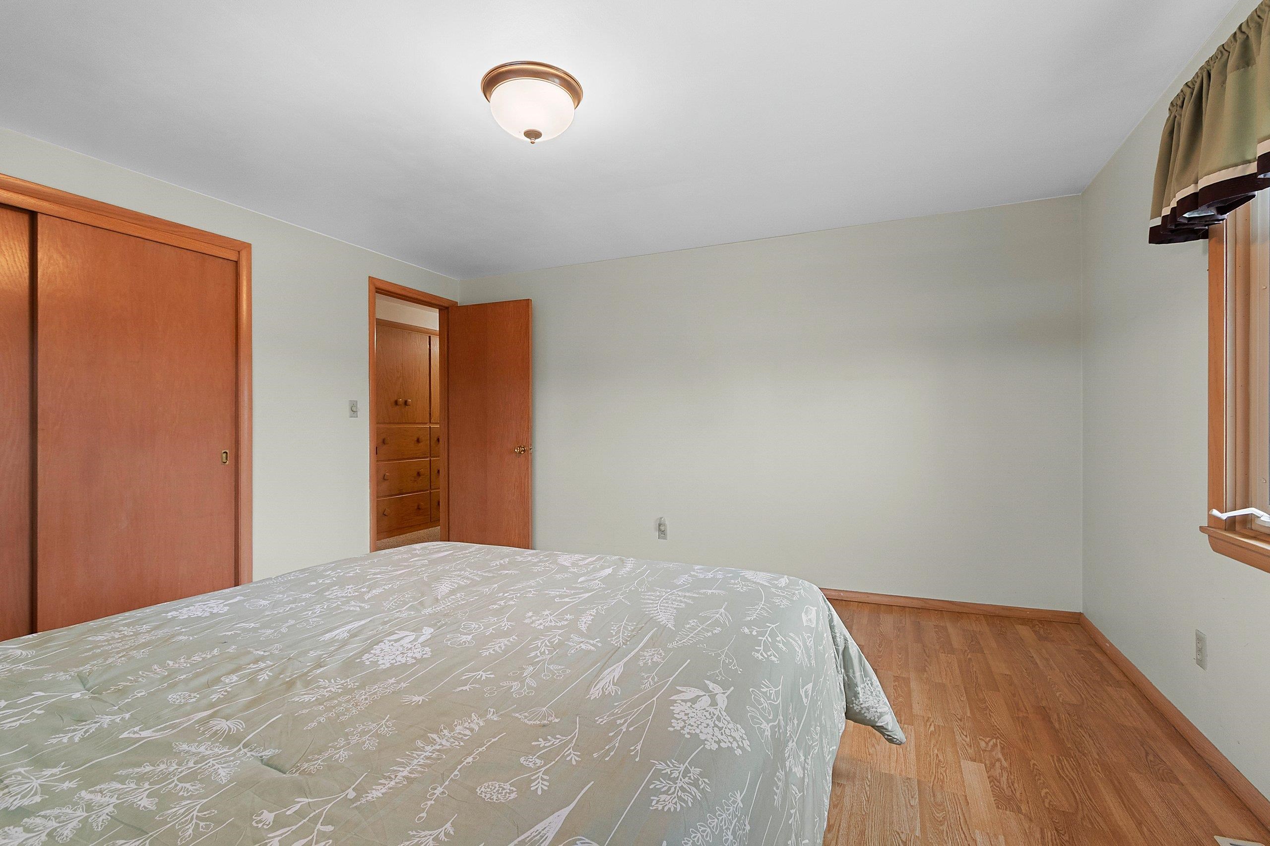 914 South Main Street Mishicot, WI 54228 - Photo 18 of 50