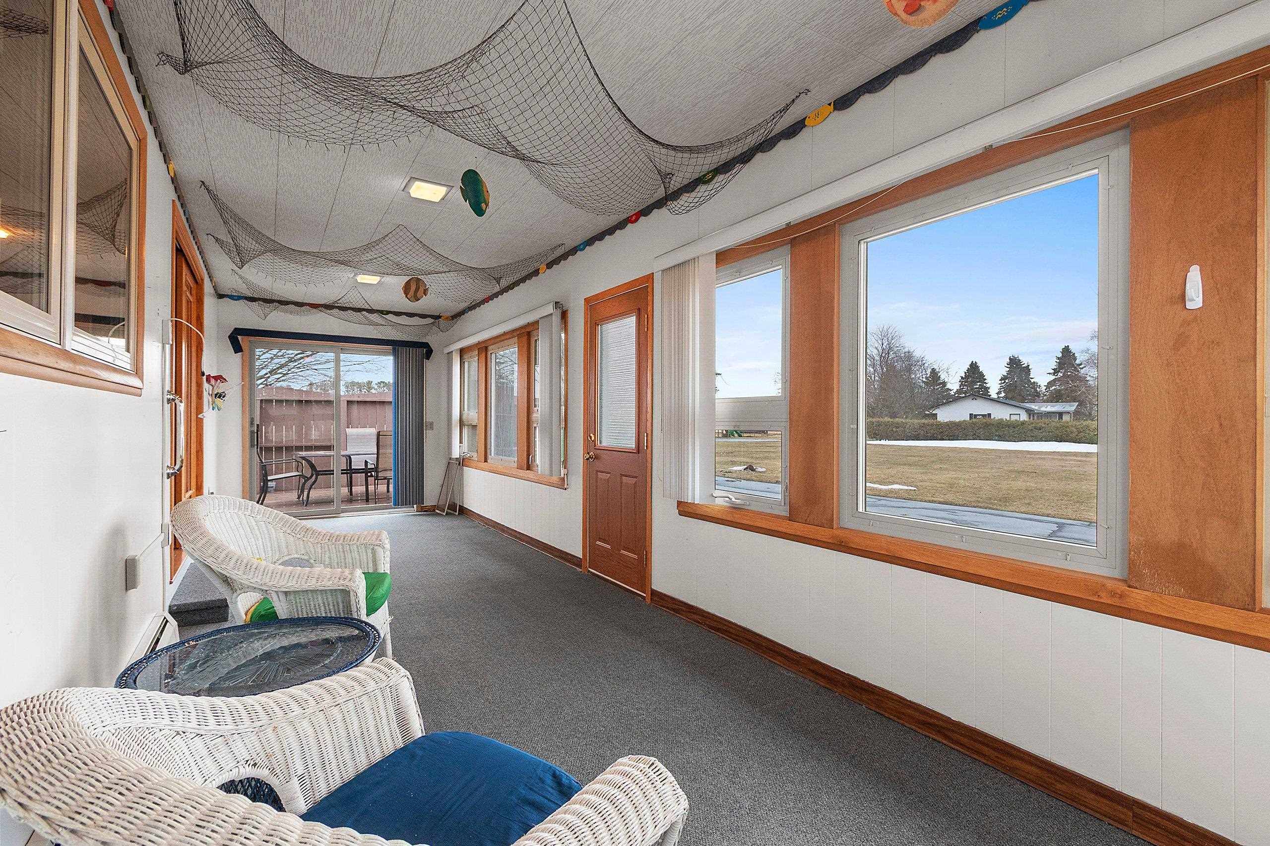 914 South Main Street Mishicot, WI 54228 - Photo 3 of 50