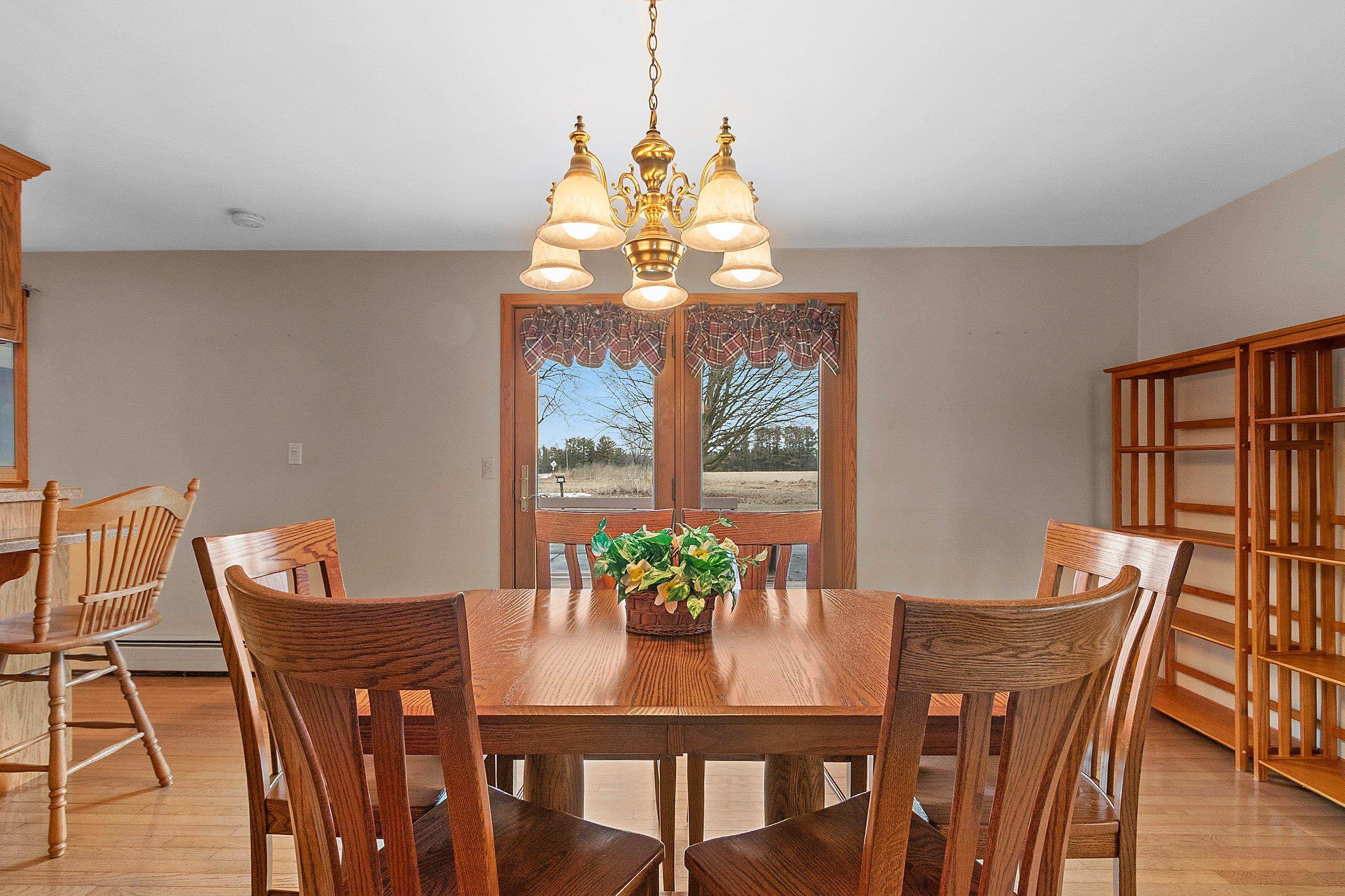 914 South Main Street Mishicot, WI 54228 - Photo 10 of 50