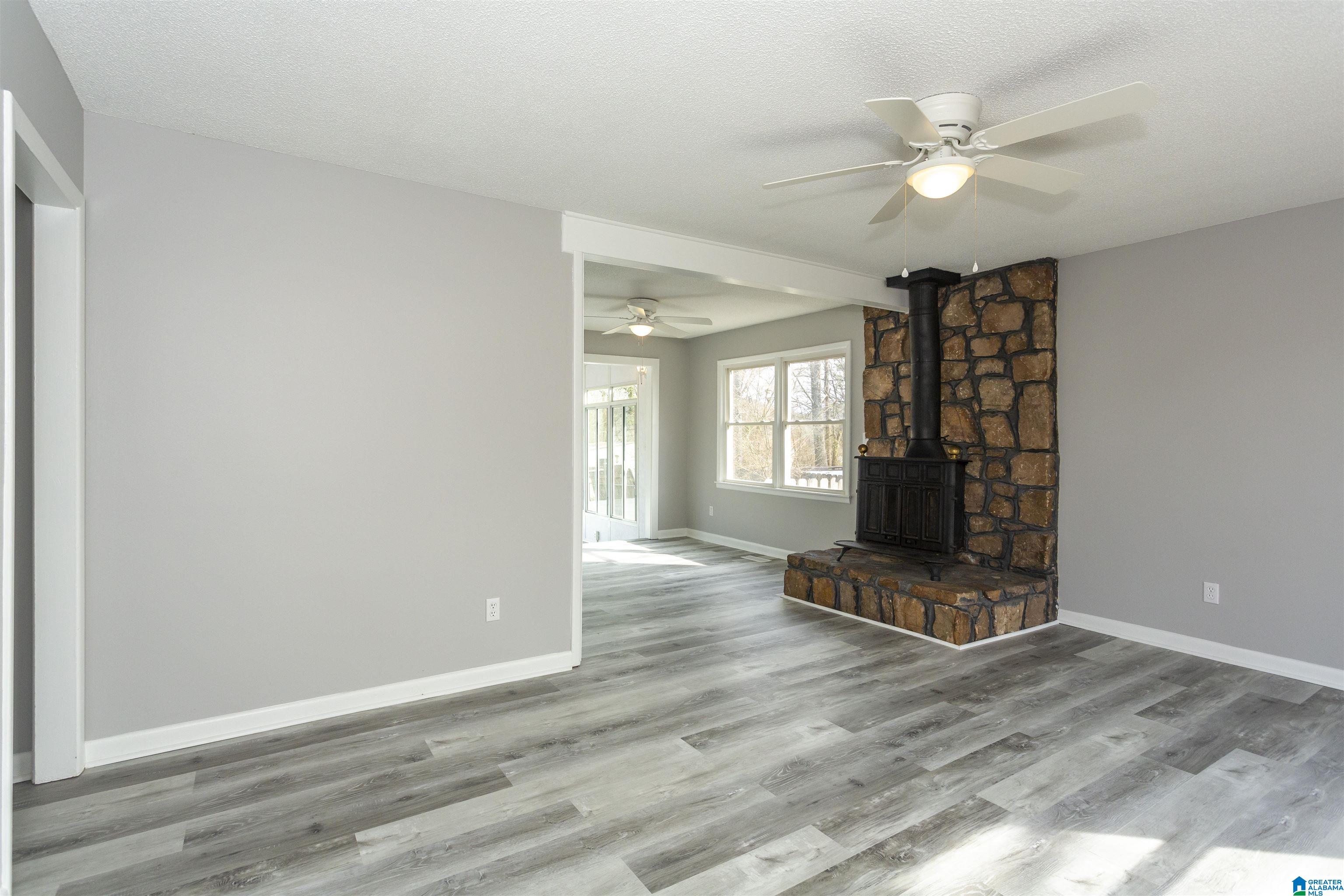 2121 Brewster Road Birmingham, AL 35235 - Photo 4 of 35