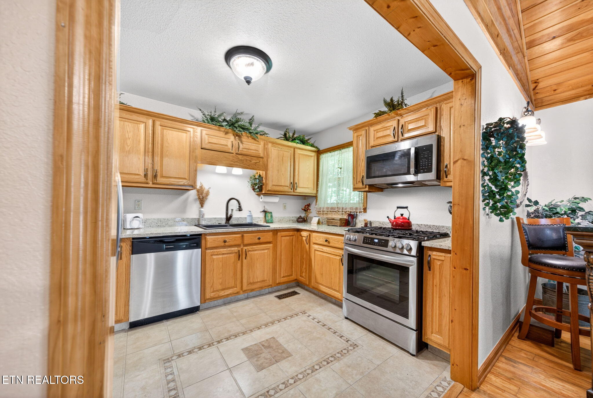 511 Lower River Road Decatur, TN 37322 - Photo 19 of 51 Kitchen