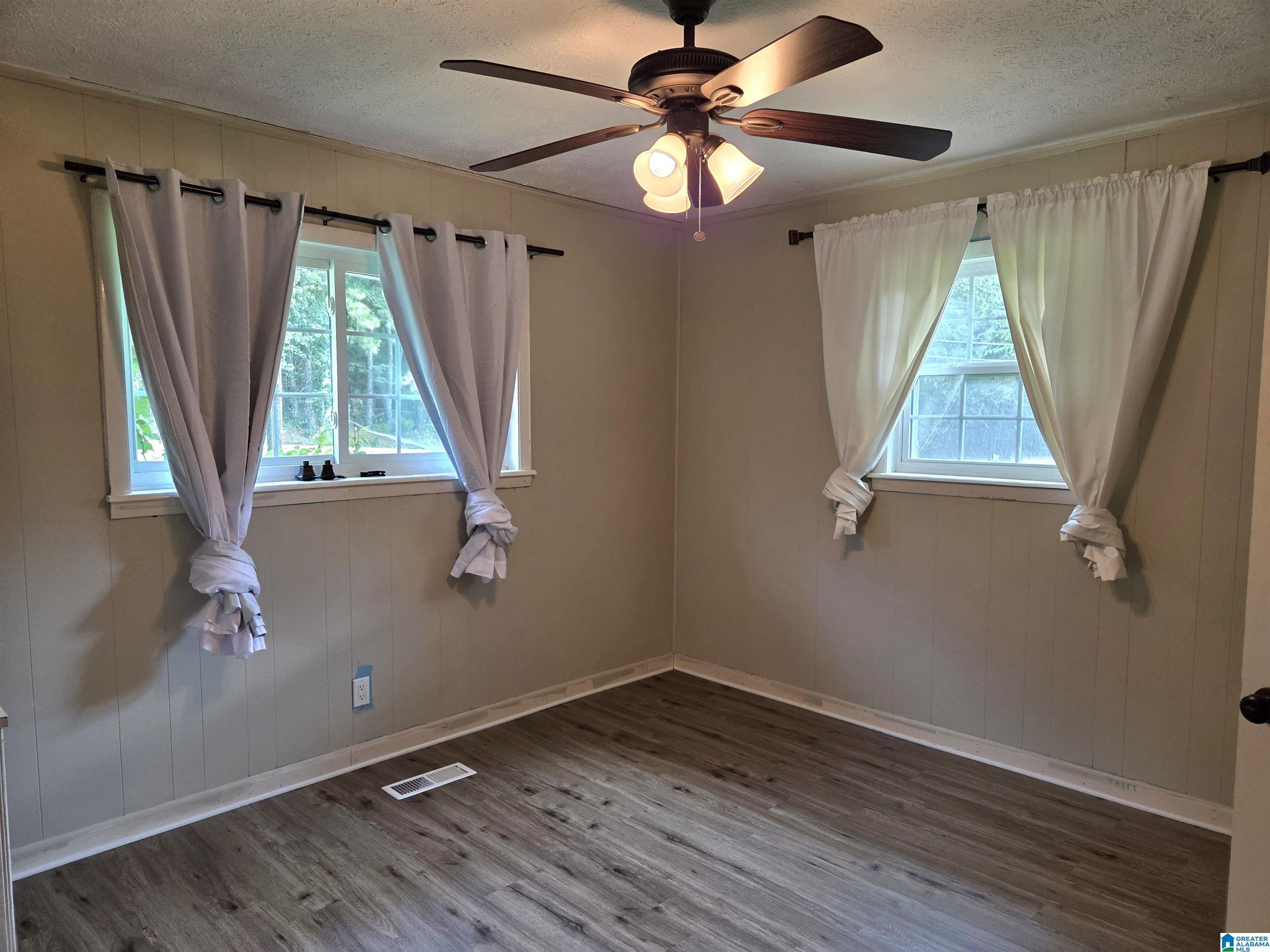 289 Center Point Road Sylacauga, AL 35151 - Photo 10 of 13