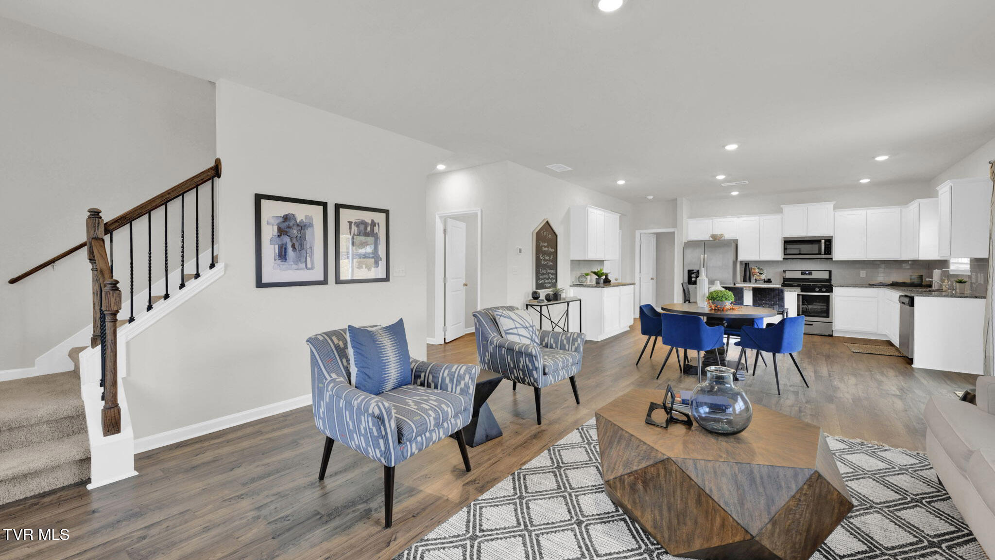 527 Fieldcrest Road Blountville, TN 37617 - Photo 23 of 45 26-web-or-mls-_DSC4886