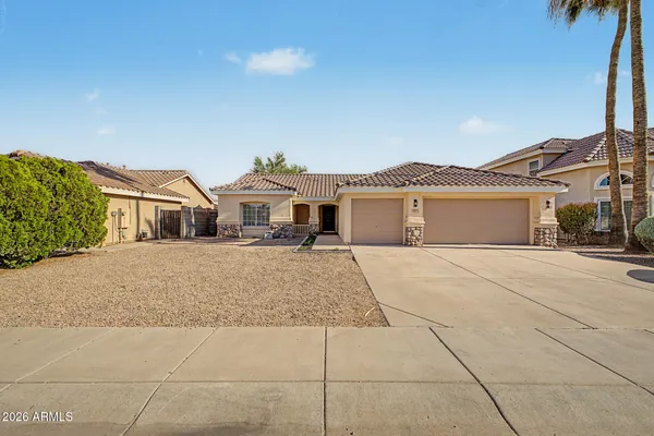 $565,000 | 1015 West Juanita Avenue, Gilbert, AZ 85233
