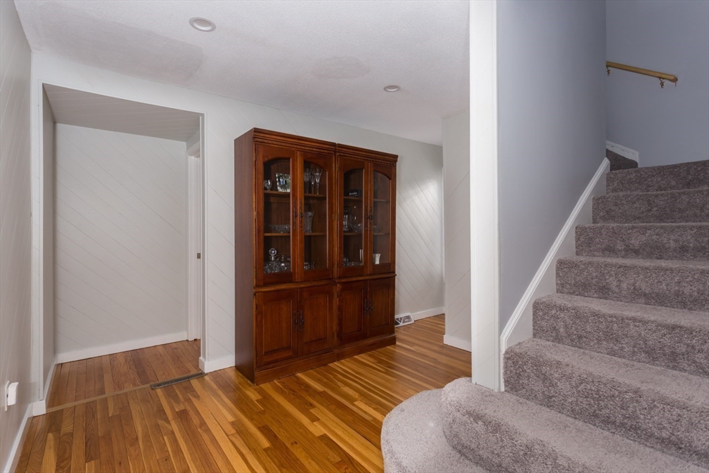 201 Crossfield Road Franklin, MA 02038 - Photo 24 of 46