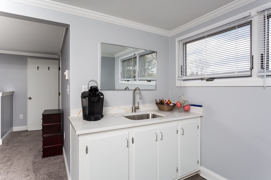 201 Crossfield Road Franklin, MA 02038 - Photo 27 of 46