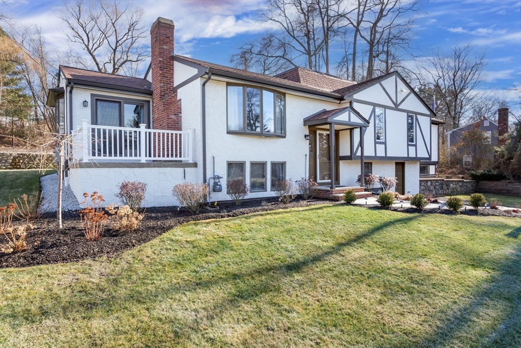 201 Crossfield Road Franklin, MA 02038 - Photo 42 of 46