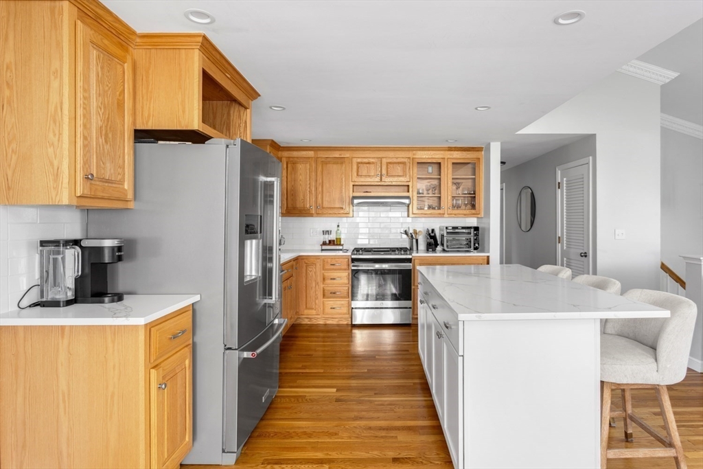 201 Crossfield Road Franklin, MA 02038 - Photo 10 of 46