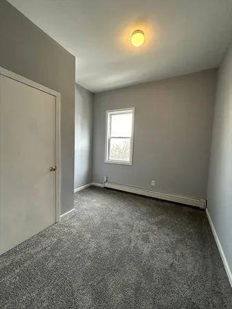$1,250 | 24 Sycamore Street, Unit 1E, New Bedford, MA 02740