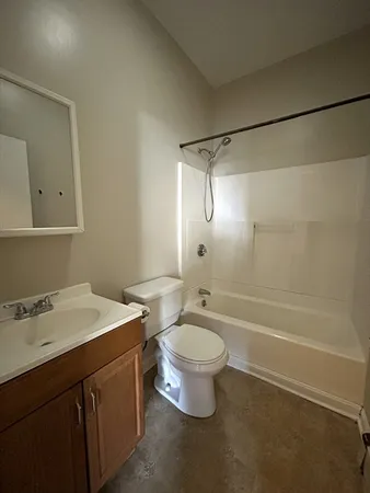 $1,300 | 24 Sycamore Street, Unit 1E, New Bedford, MA 02740