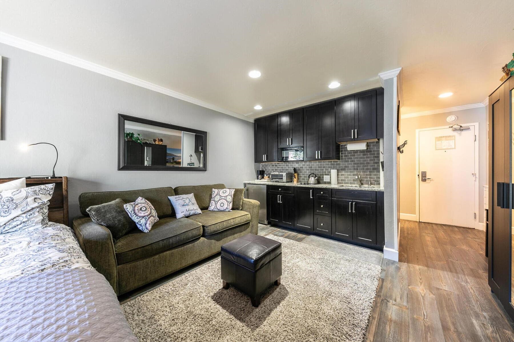 15775 Donner Pass Road, Unit 216 Truckee, CA 96161 - Photo 8 of 22 Gallery Image 8