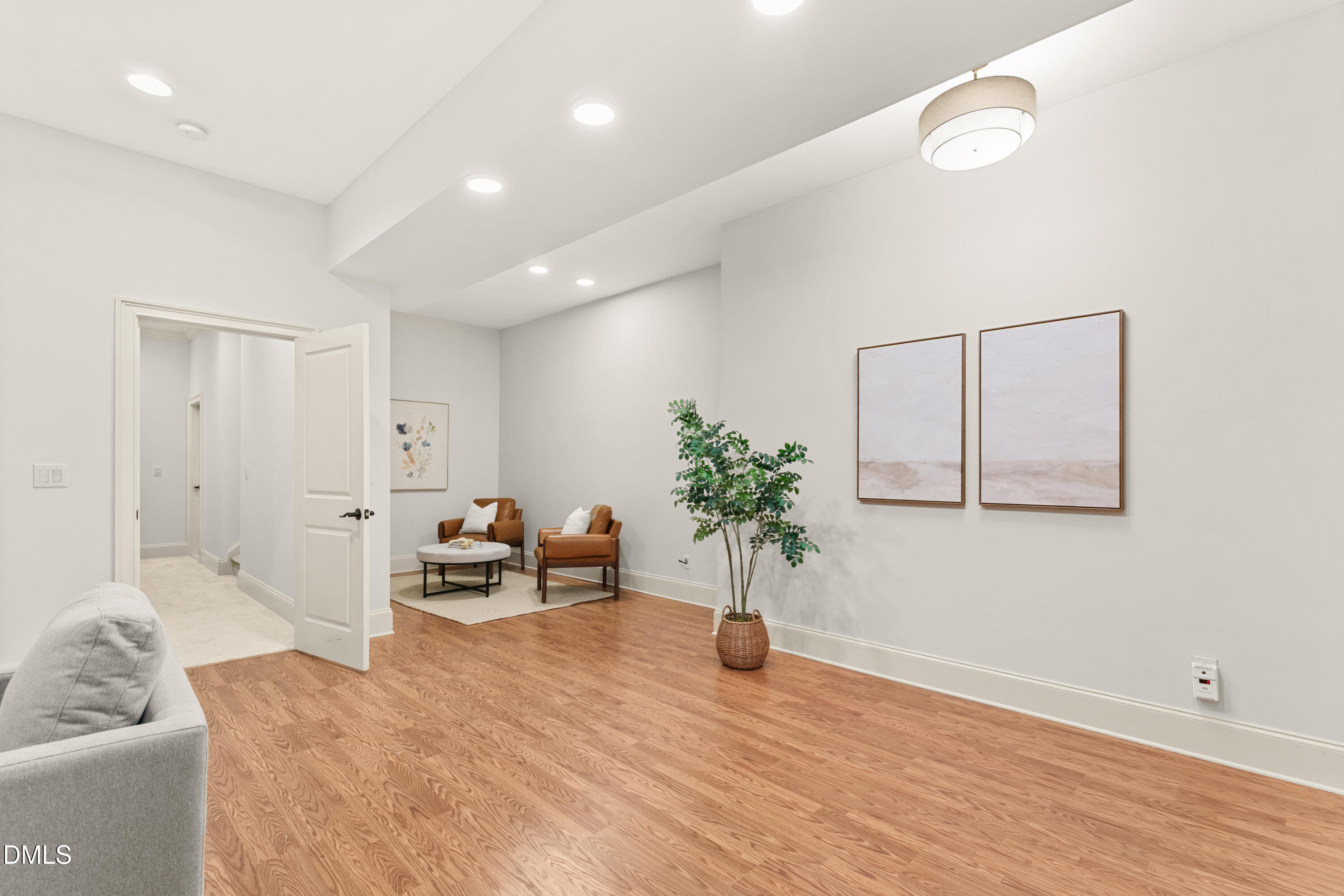 6801 Valley Lake Drive Raleigh, NC 27612 - Photo 23 of 34 6801 Valley Lake Drive-43