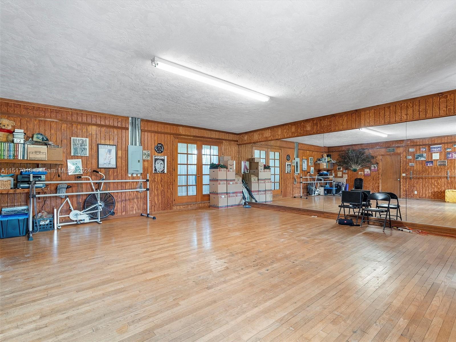 5901 Southwest 160th Avenue Southwest Ranches, FL 33331 - Photo 32 of 92 Ballet floating floor