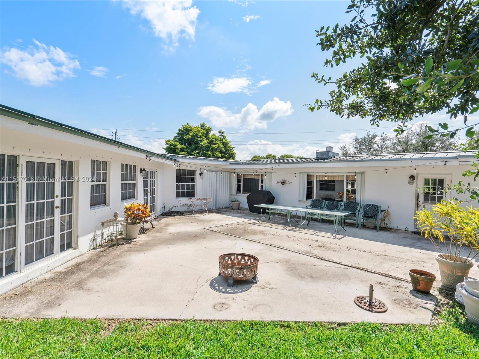 5901 Southwest 160th Avenue Southwest Ranches, FL 33331 - Photo 4 of 92