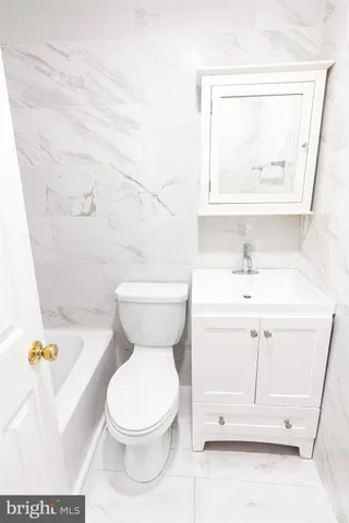 $610,000 | 122 Mayfair Drive Northeast, Leesburg, VA 20176