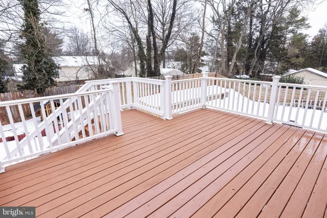 $610,000 | 122 Mayfair Drive Northeast, Leesburg, VA 20176