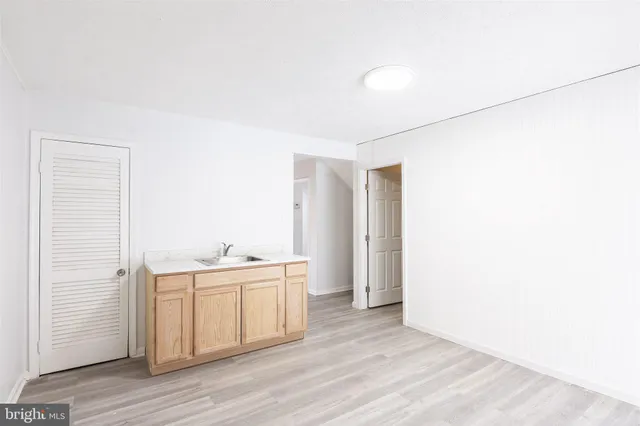 $610,000 | 122 Mayfair Drive Northeast, Leesburg, VA 20176