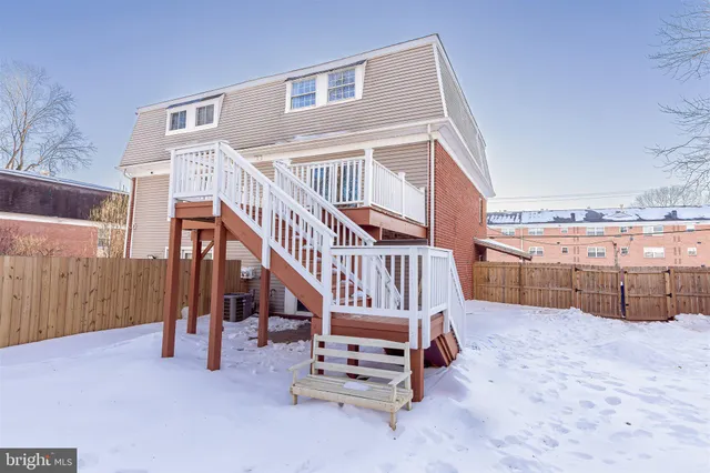 $610,000 | 122 Mayfair Drive Northeast, Leesburg, VA 20176