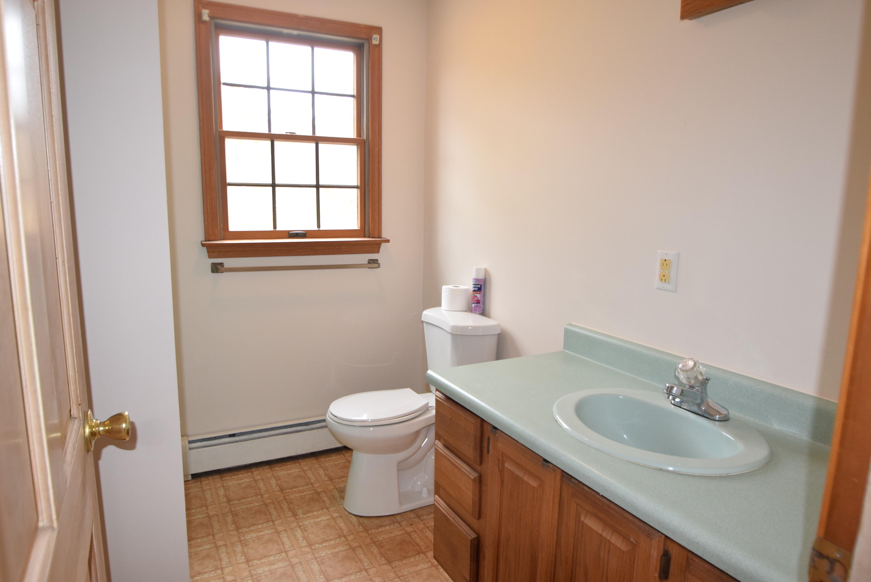 760 Harwich Road Brewster, MA 02631 - Photo 17 of 26 760Harwich BathDown