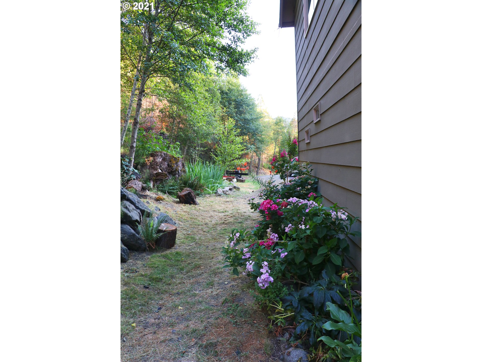 5478 Little River Road Glide, OR 97443 - Photo 20 of 27 Gallery Image 20