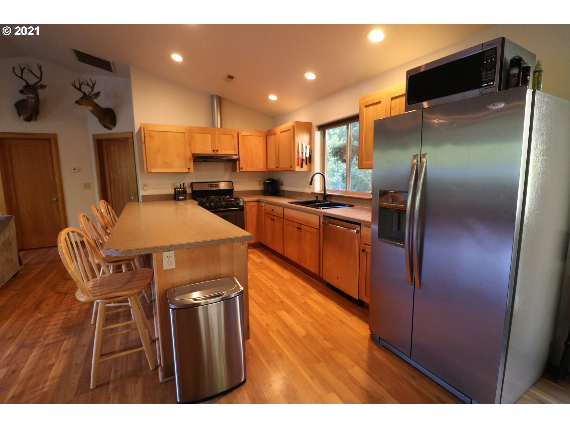 5478 Little River Road Glide, OR 97443 - Photo 6 of 27 Gallery Image 6