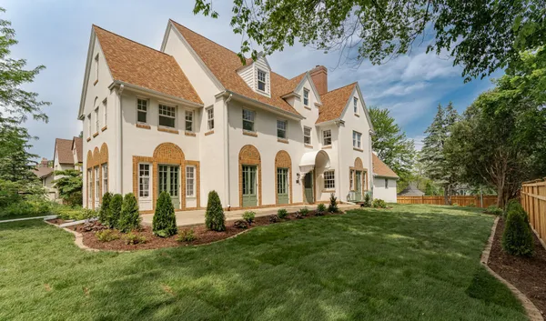 $2,099,900 | 925 6th Street Southwest, Rochester, MN 55902