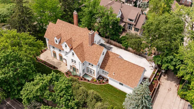 $2,150,000 | 925 6th Street Southwest, Rochester, MN 55902