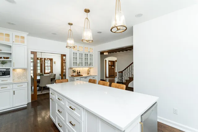 $2,150,000 | 925 6th Street Southwest, Rochester, MN 55902