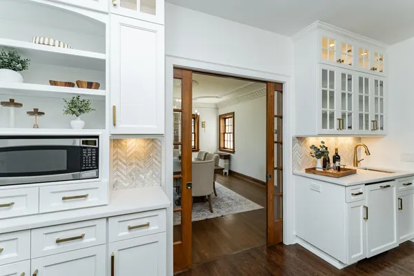 $2,099,900 | 925 6th Street Southwest, Rochester, MN 55902