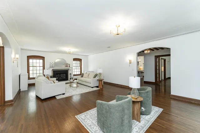 $2,150,000 | 925 6th Street Southwest, Rochester, MN 55902