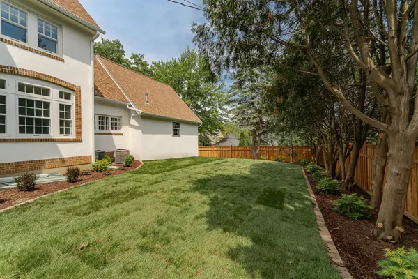 $2,099,900 | 925 6th Street Southwest, Rochester, MN 55902