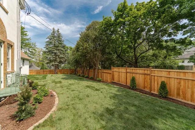 $2,150,000 | 925 6th Street Southwest, Rochester, MN 55902