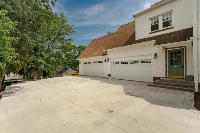 $2,150,000 | 925 6th Street Southwest, Rochester, MN 55902