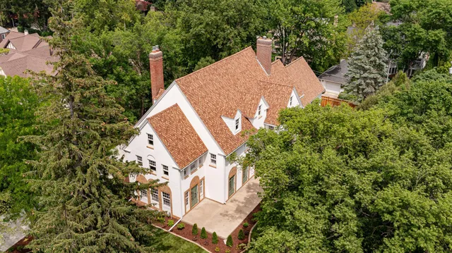 $2,150,000 | 925 6th Street Southwest, Rochester, MN 55902