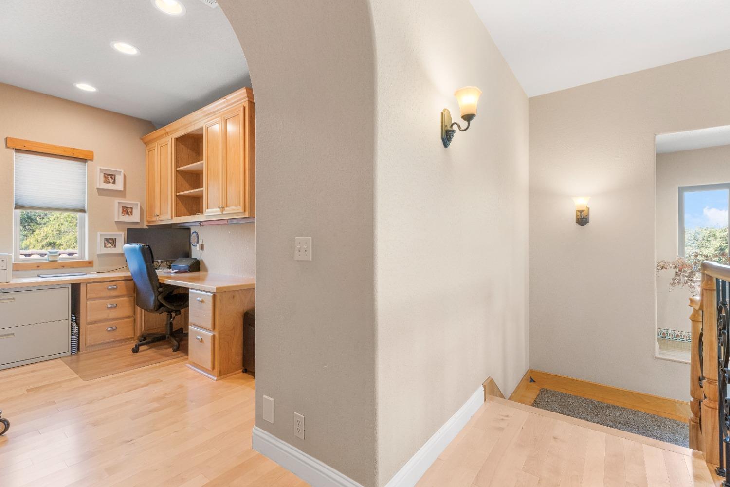 618 Elfers Road Patterson, CA 95363 - Photo 65 of 79 a view of a workspace