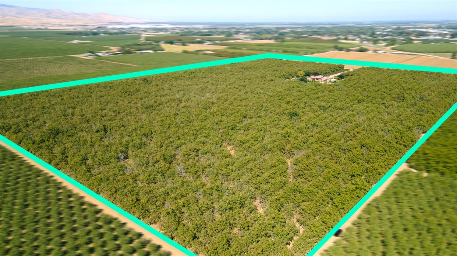 618 Elfers Road Patterson, CA 95363 - Photo 79 of 79 a view of an ocean from a balcony