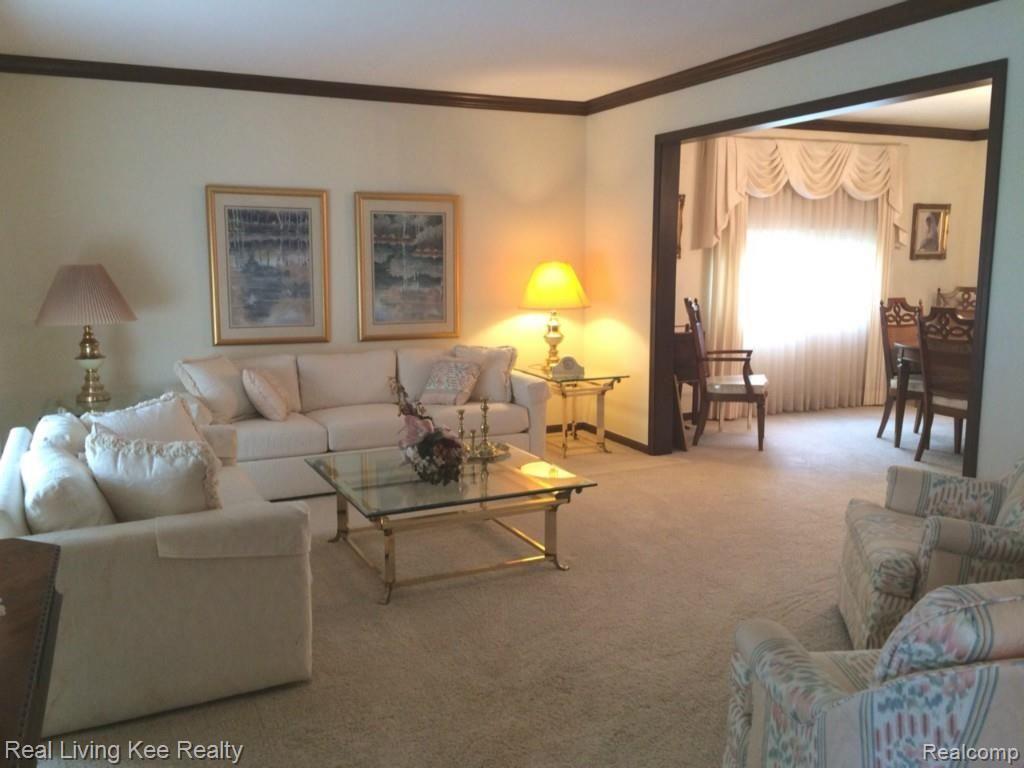 631 Augusta Drive Rochester, MI 48309 - Photo 3 of 31 Living room & dining room.jpg