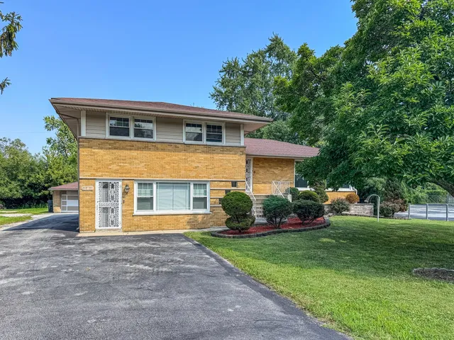 $259,000 | 15831 Trumbull Avenue, Markham, IL 60428