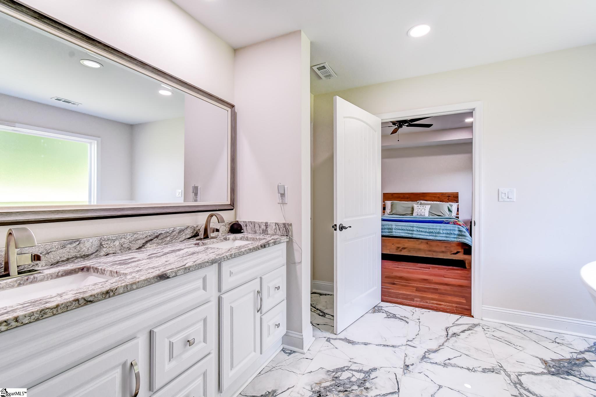 115 Albert Street Landrum, SC 29356 - Photo 13 of 37