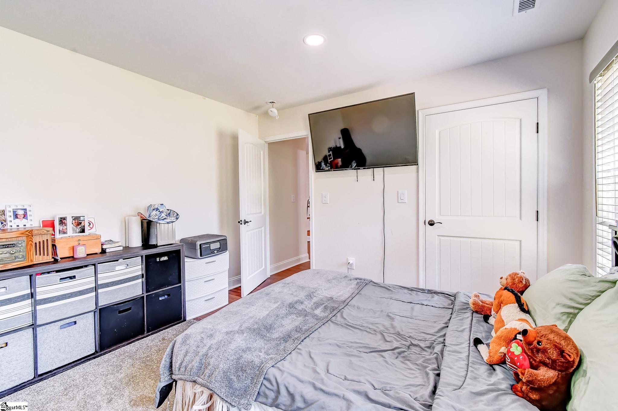 115 Albert Street Landrum, SC 29356 - Photo 18 of 37