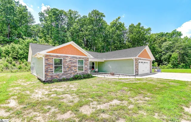 $375,000 | 115 Albert Street, Landrum, SC 29356