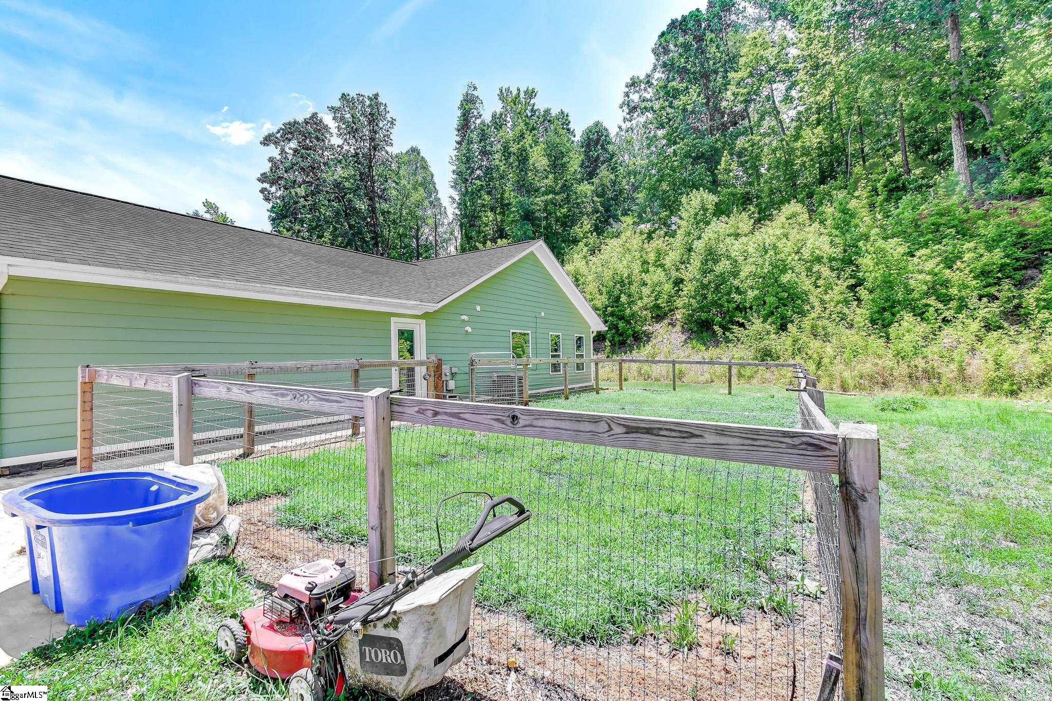 115 Albert Street Landrum, SC 29356 - Photo 34 of 37