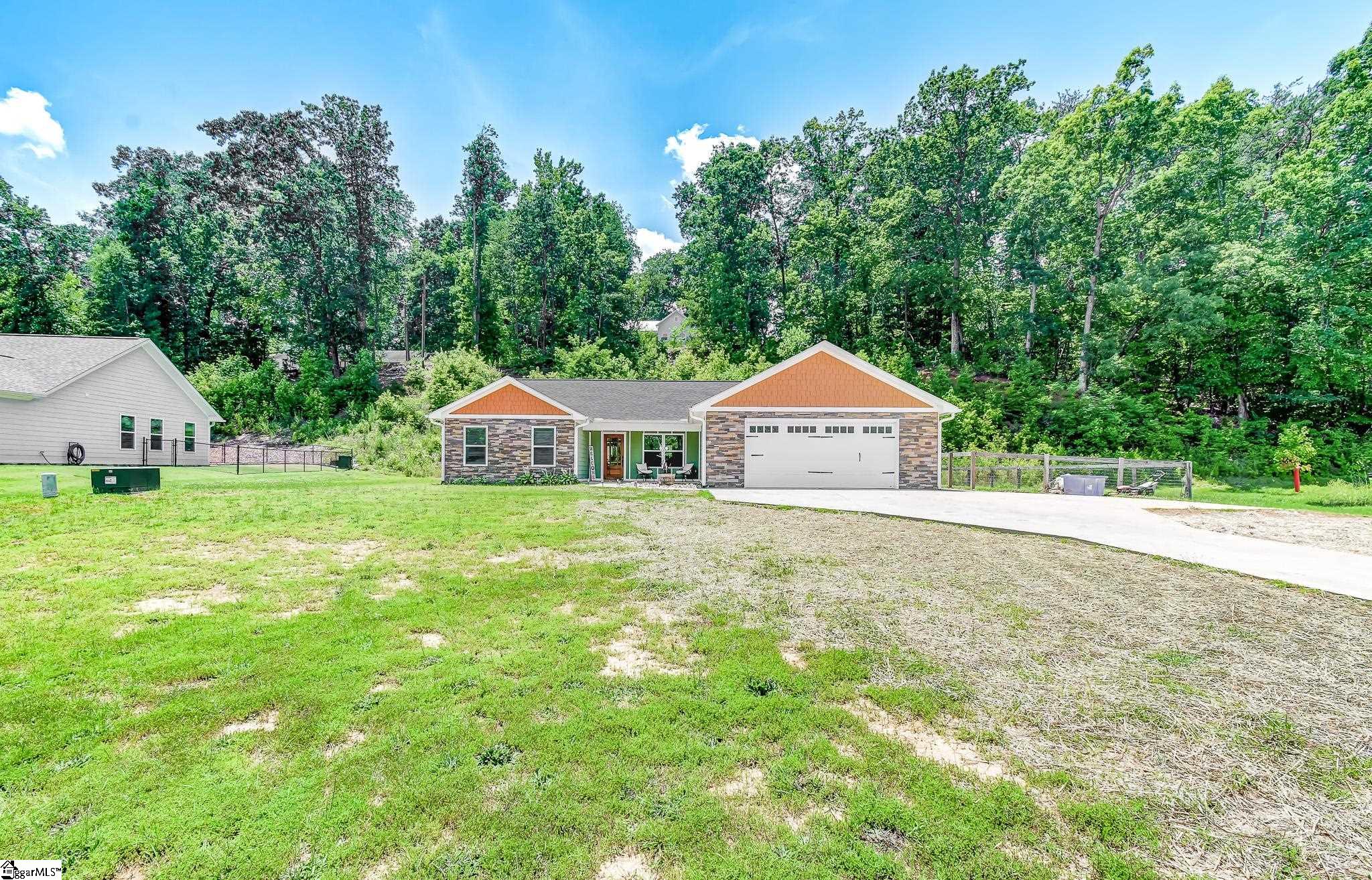 115 Albert Street Landrum, SC 29356 - Photo 35 of 37