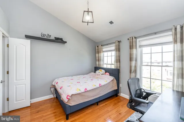 $3,750 | 11607 Park Vista Boulevard, Fairfax, VA 22030