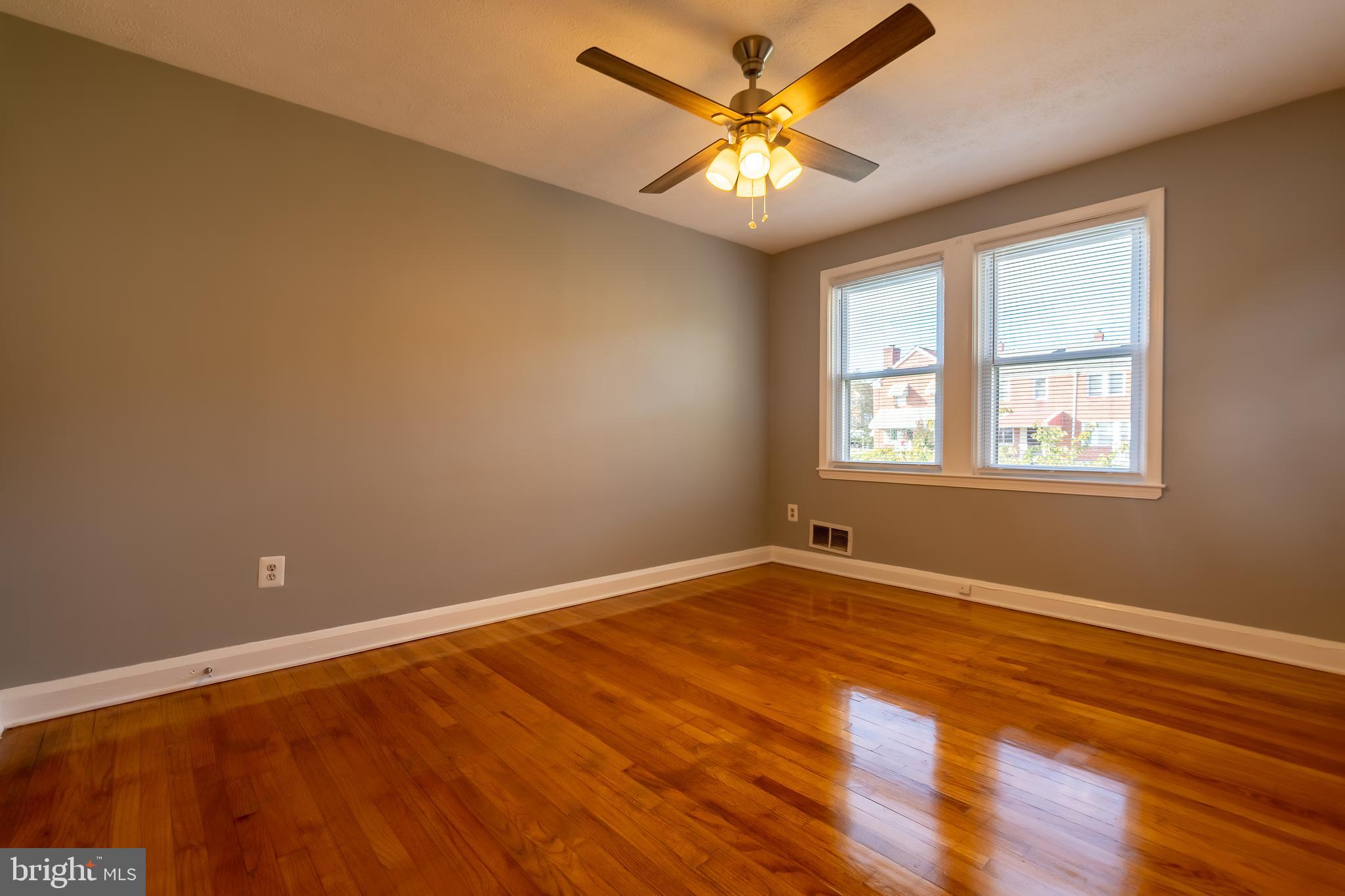 1609 Northbourne Road Baltimore, MD 21239 - Photo 18 of 33