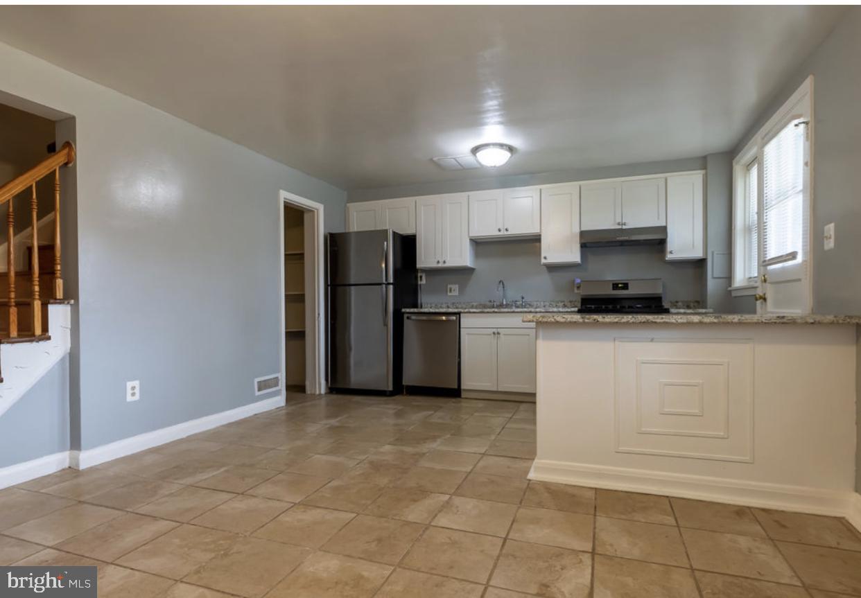 1609 Northbourne Road Baltimore, MD 21239 - Photo 24 of 33 Spacious eat in kitchen