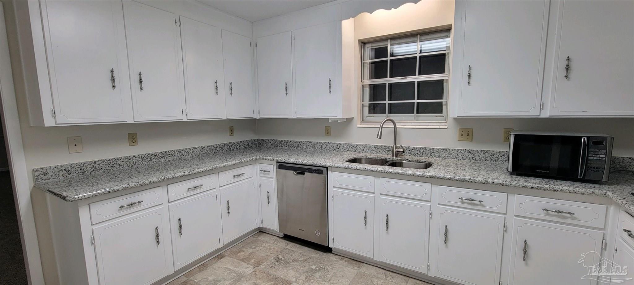 6135 Drexel Road Pensacola, FL 32504 - Photo 10 of 33 Gallery Image 10