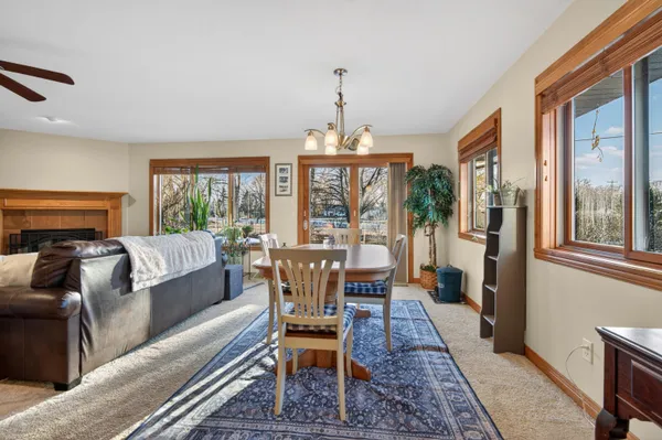 $389,900 | 1127 Princess Dove Circle, De Pere, WI 54115