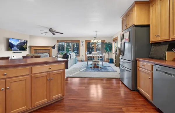 $389,900 | 1127 Princess Dove Circle, De Pere, WI 54115